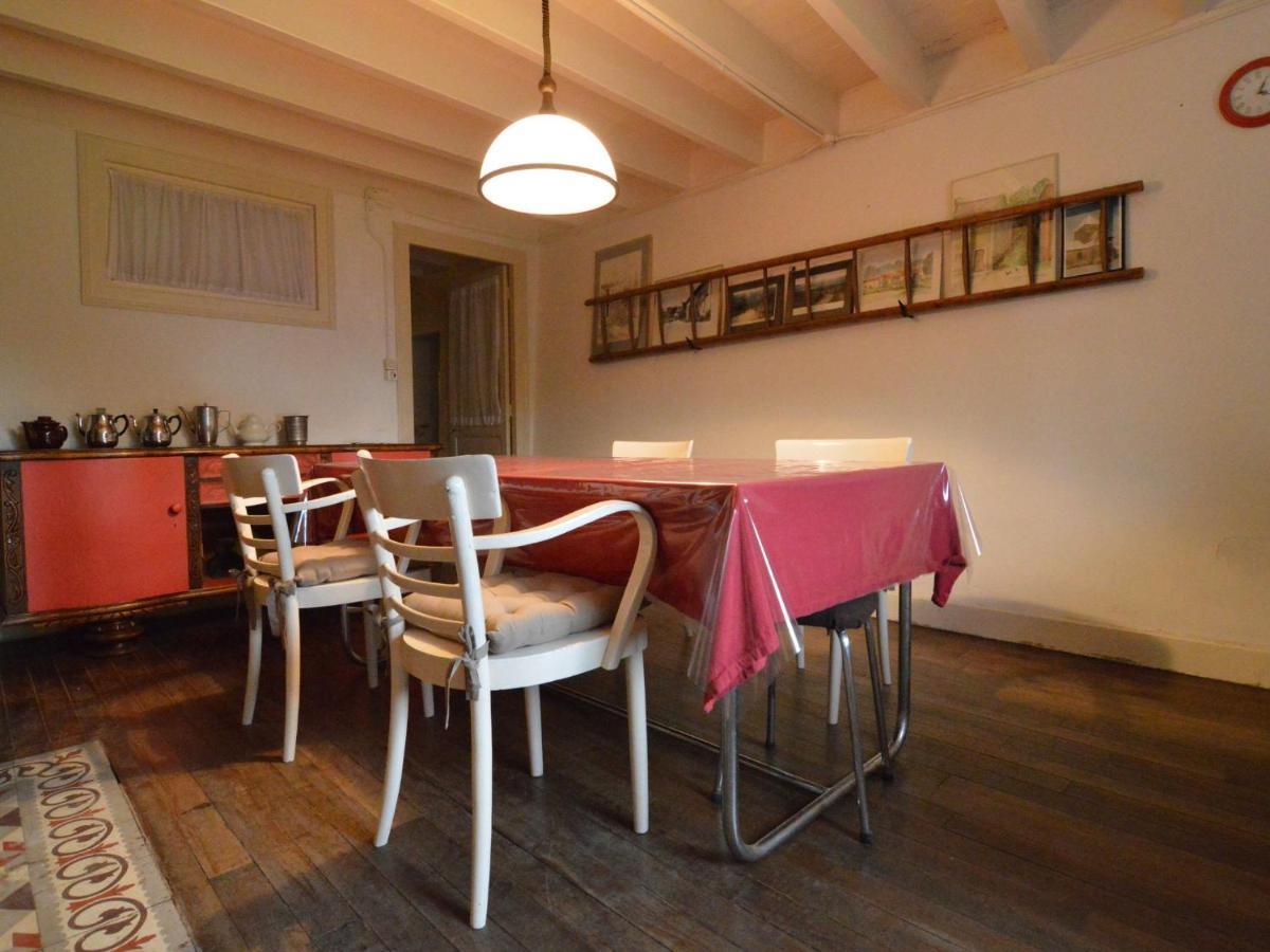 Spacious Holiday Home Near The Forest Barricourt ภายนอก รูปภาพ
