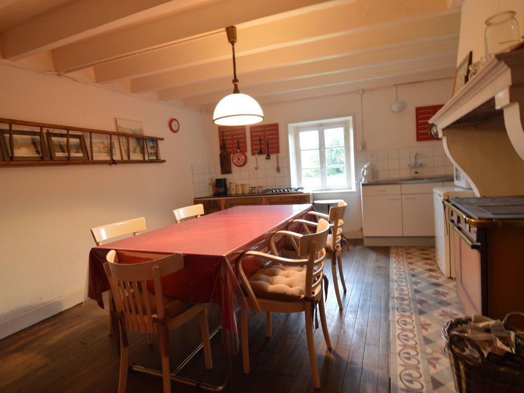 Spacious Holiday Home Near The Forest Barricourt ภายนอก รูปภาพ